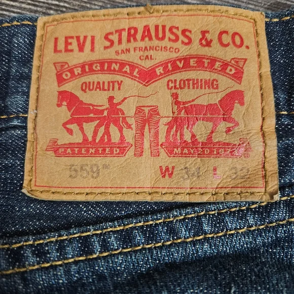 Levi's 559 Men's Dark Blue Relaxed Jeans 34x32 - Picture 1 of 4